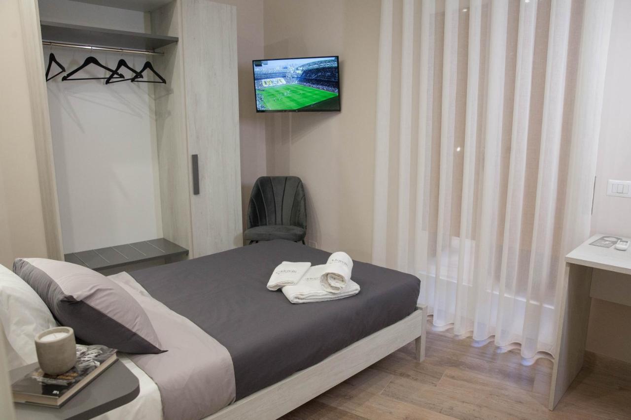 B&B Morelli Home โกเซนซา ภายนอก รูปภาพ